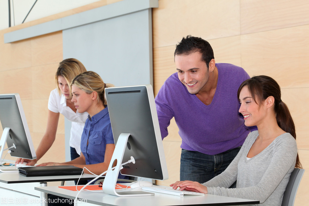 办公室工作人员业务培训 计算机技术培训的重要性与实施策略